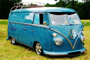perbedaan antara mobil dan van