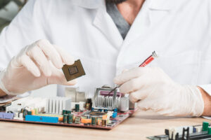 memperbaiki CPU komputer